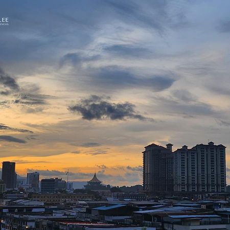 Hock Lee Hotel & Residences Kuching Exterior foto